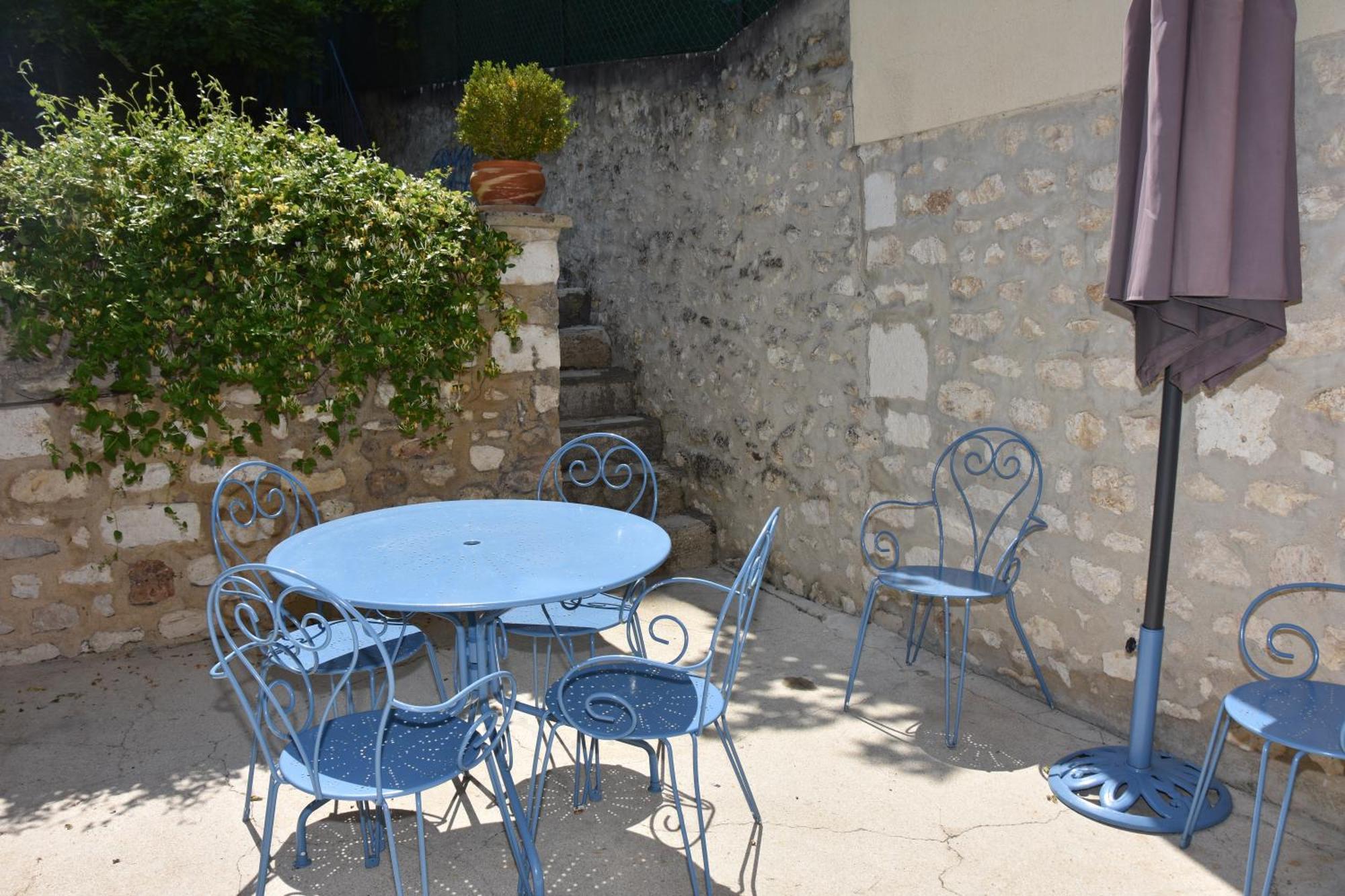 Les Volets Bleus Holiday home