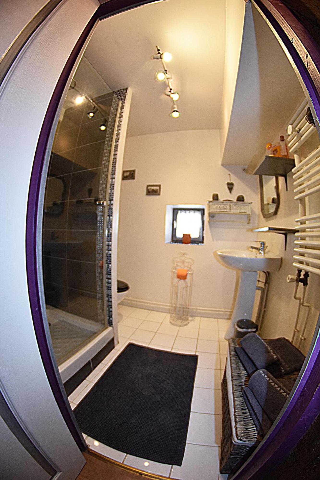 Holiday home Les Volets Bleus *