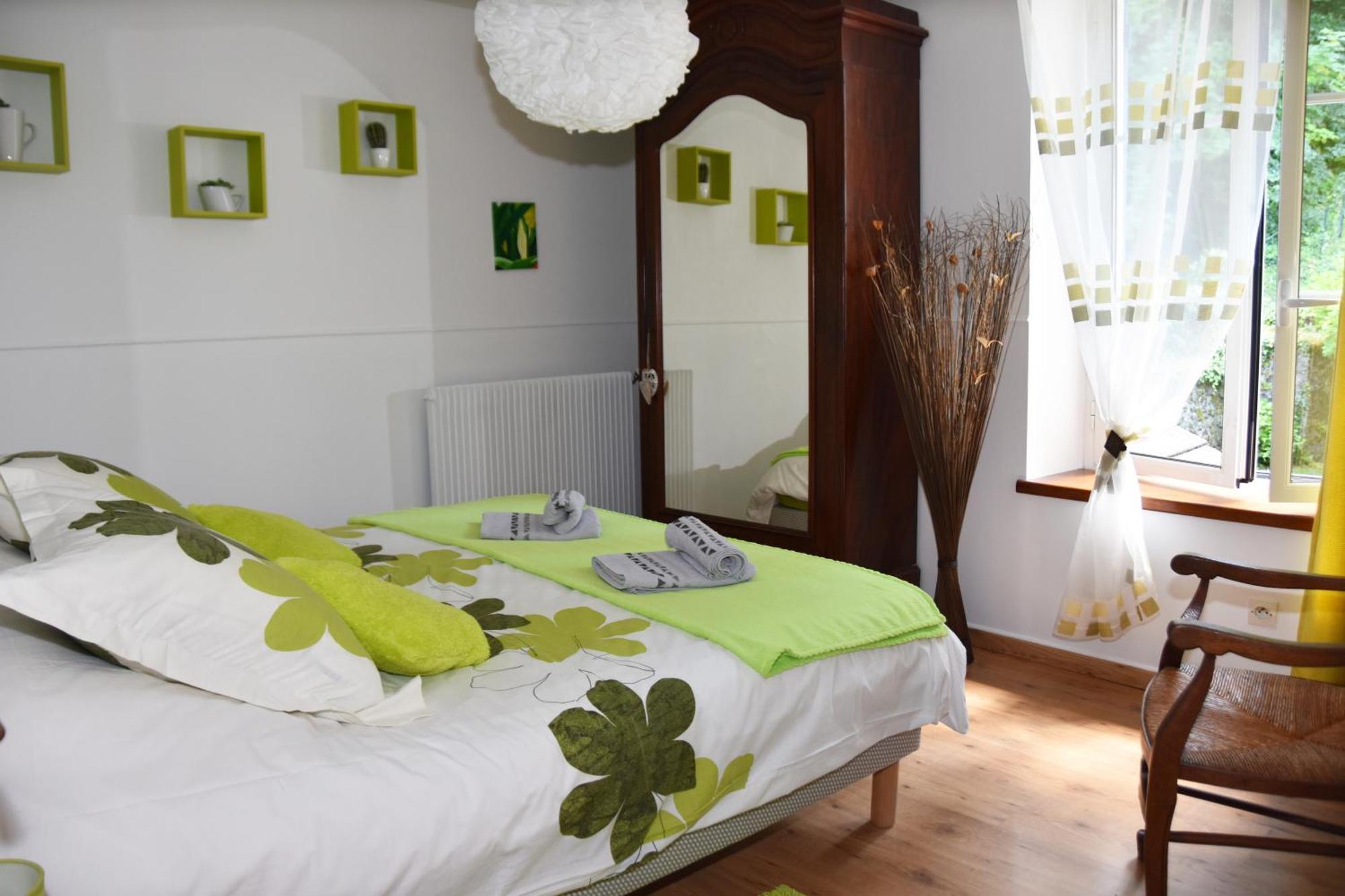 Les Volets Bleus Holiday home