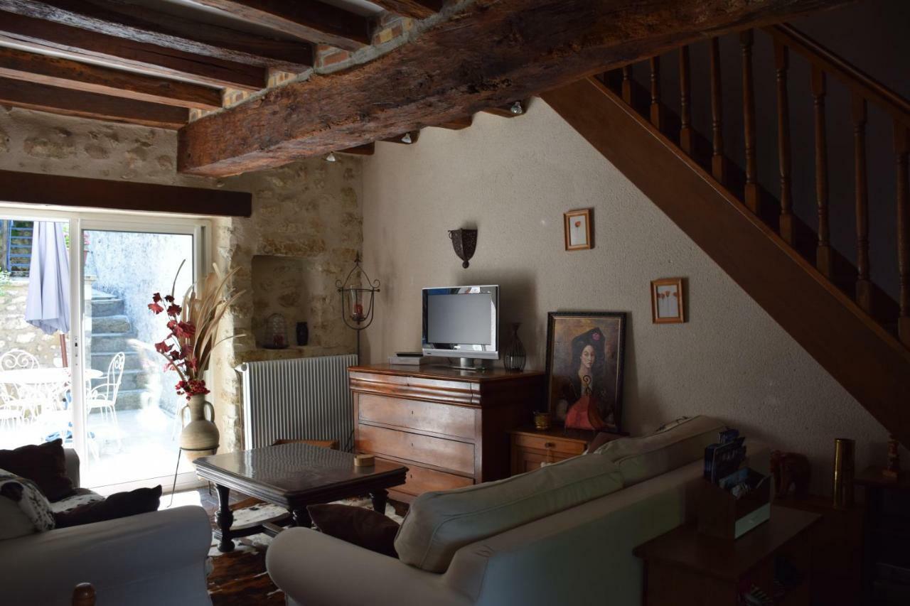 Les Volets Bleus * Provins